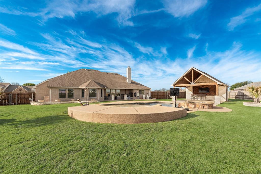 103 Springfield Lane Red Oak, TX 75165 - Photo 35 of 38