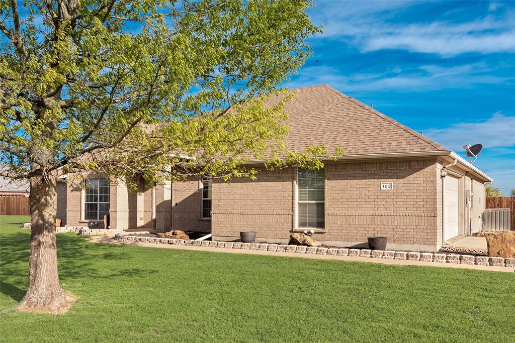 103 Springfield Lane Red Oak, TX 75165 - Photo 6 of 38