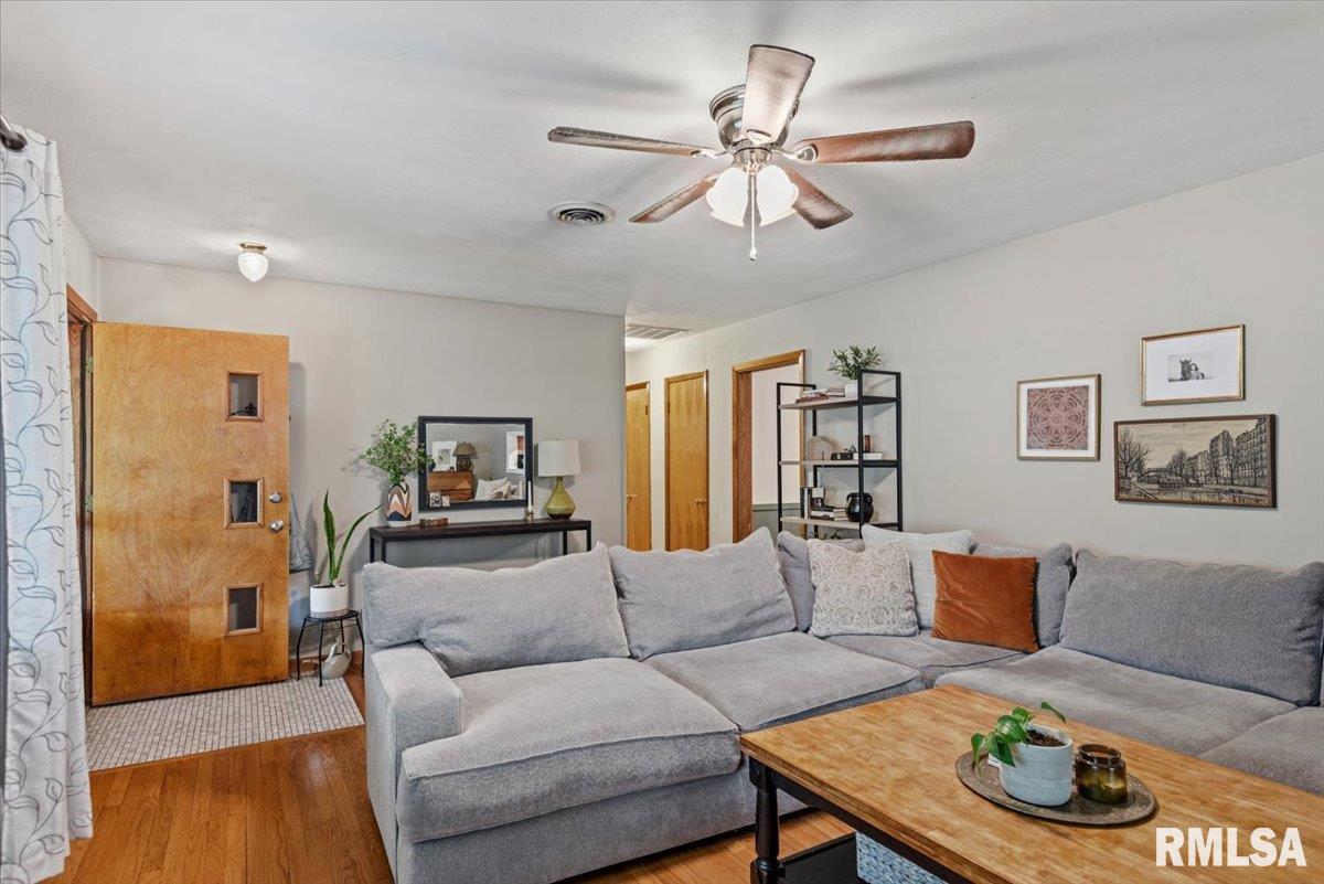 3300 South 2nd Street Springfield, IL 62703 - Photo 9 of 49