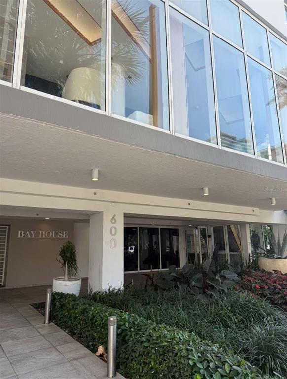 600 Northeast 27th Street, Unit 604 Miami, FL 33137 - Photo 4 of 42