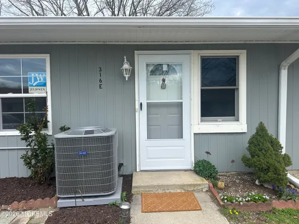 $198,700 | 316B Coventry Court, Unit E, Lakewood, NJ 08701