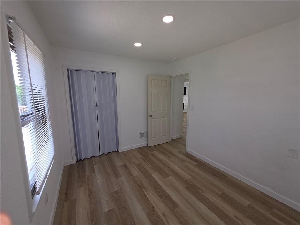 1704 Rte 291 Independence, MO 64050 - Photo 20 of 43