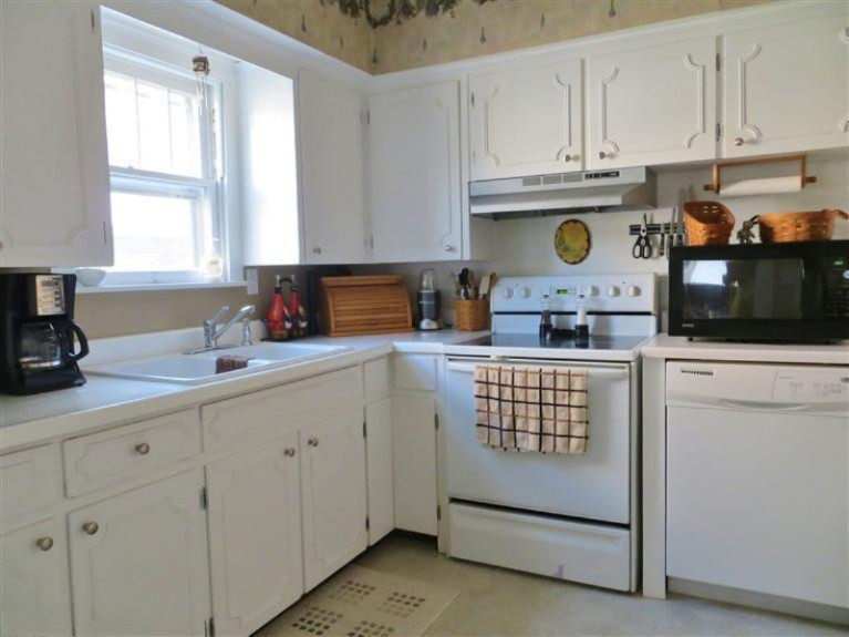 412 East Hoffman Street Three Rivers, MI 49093 - Photo 10 of 17 Additional Photo