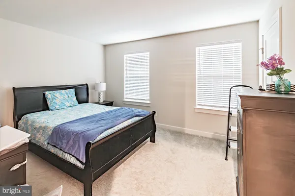$570,000 | 604 Longleaf Drive, Newark, DE 19702