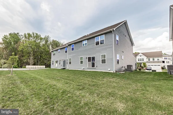 $570,000 | 604 Longleaf Drive, Newark, DE 19702