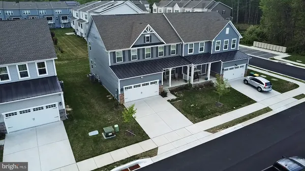 $570,000 | 604 Longleaf Drive, Newark, DE 19702