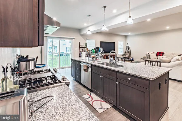 $570,000 | 604 Longleaf Drive, Newark, DE 19702