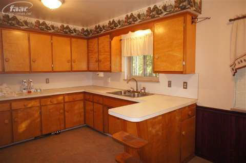 4326 Elms Road Flushing, MI 48433 - Photo 4 of 11 20376693-3.JPG