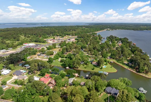 $825,000 | 16892 Oakwood Drive, Flint, TX 75762