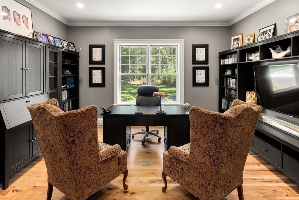 40 Miller Hill Road Dover, MA 02030 - Photo 4 of 40