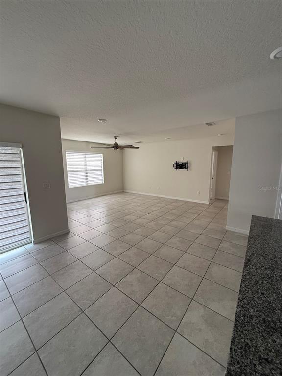 619 Citrus Isle Boulevard Davenport, FL 33837 - Photo 13 of 21