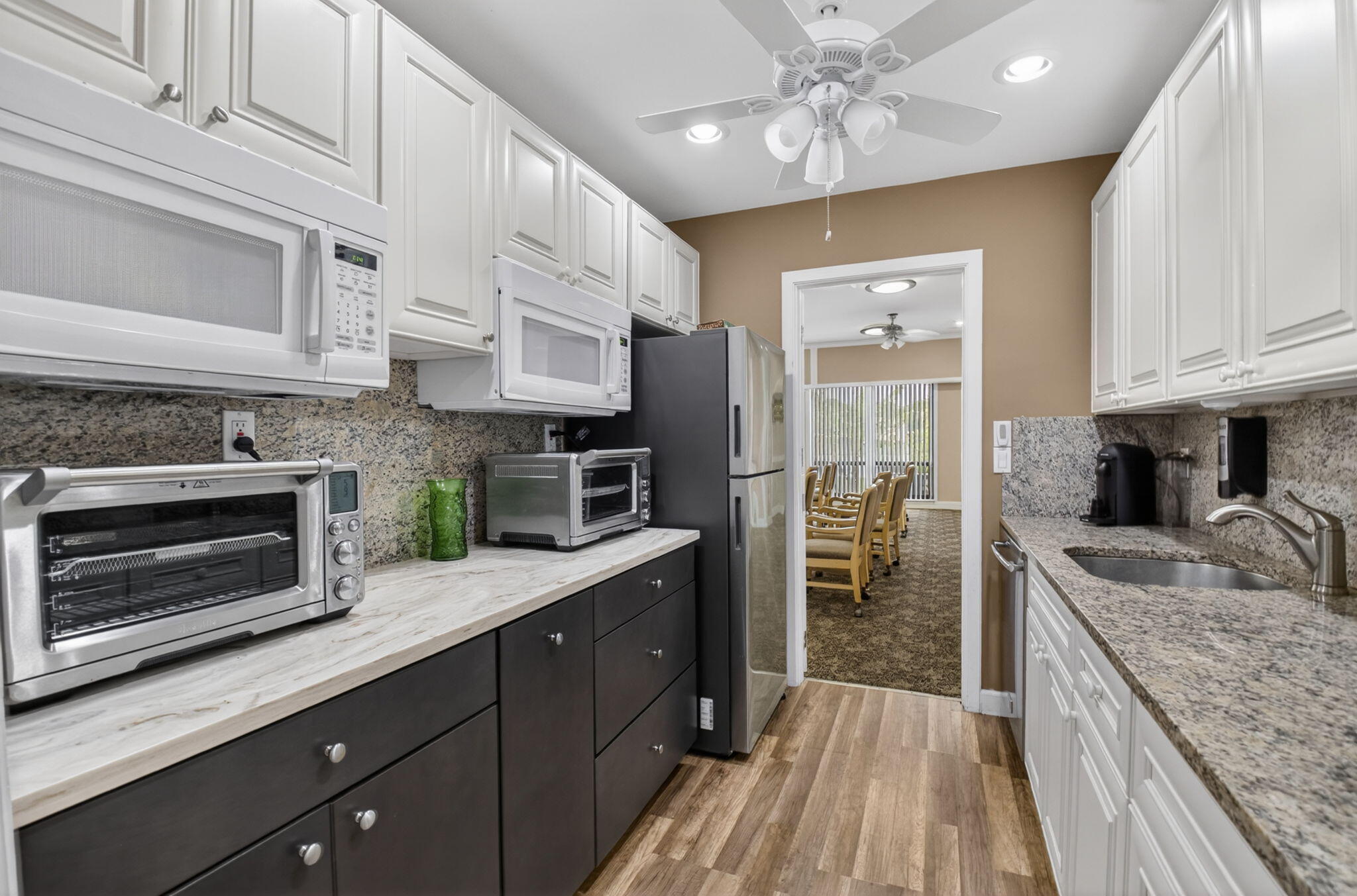 9299 Vista Del Lago, Unit 16D Boca Raton, FL 33428 - Photo 28 of 39 Clubhouse Kitchen