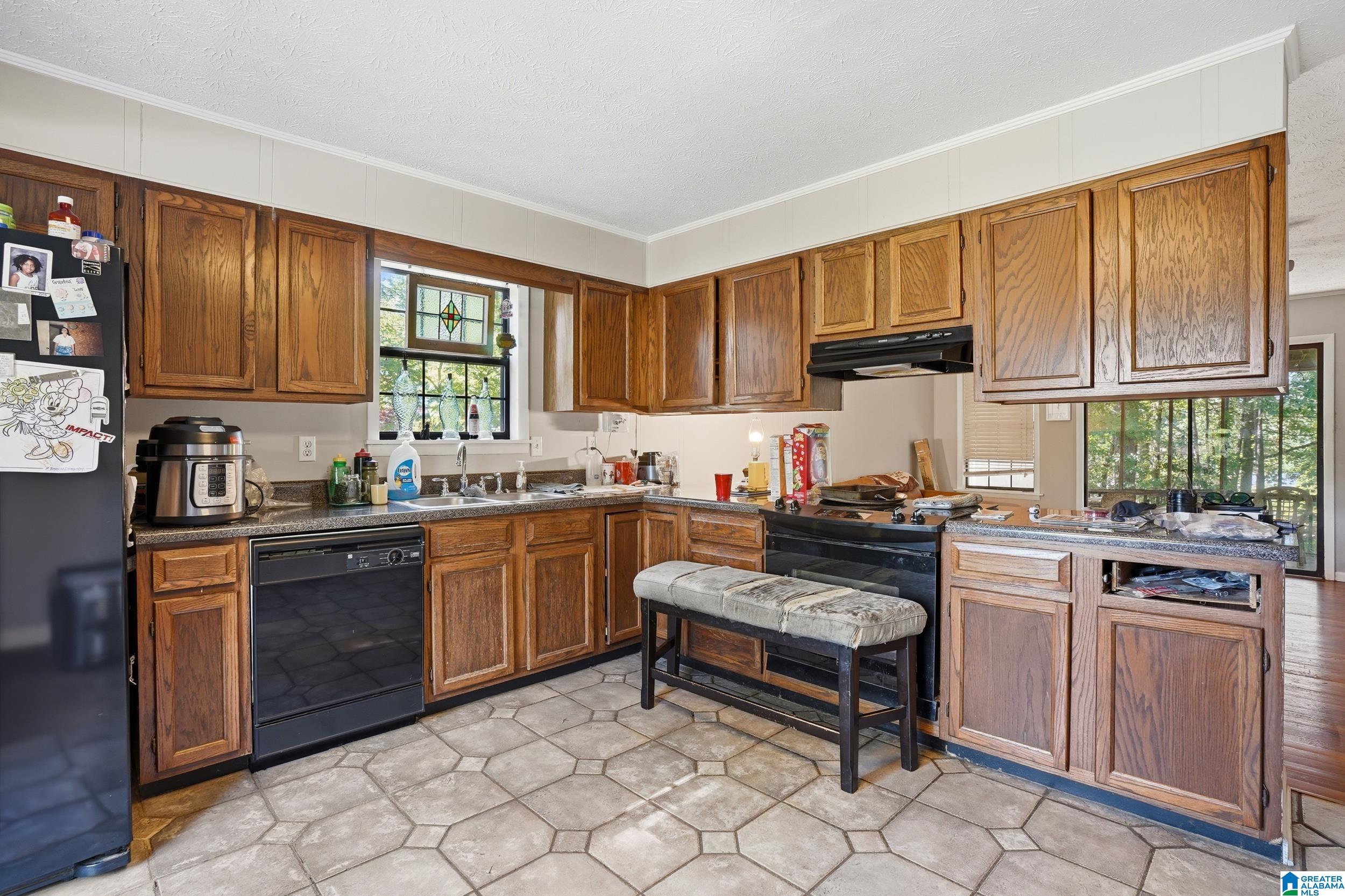 211 Rine Drive Rainbow City, AL 35906 - Photo 9 of 25