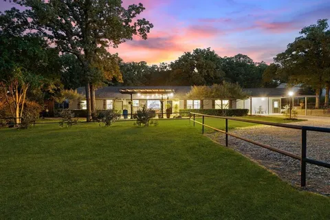 $1,195,000 | 635 Old Justin Road, Argyle, TX 76226