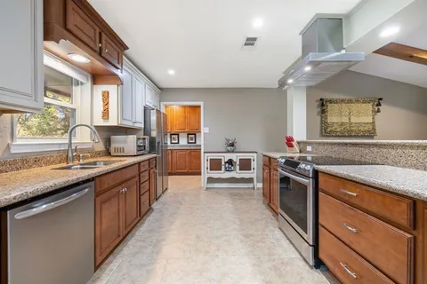 $1,195,000 | 635 Old Justin Road, Argyle, TX 76226