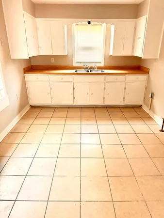 $1,295 | 2597 Henderson Street, Memphis, TN 38127