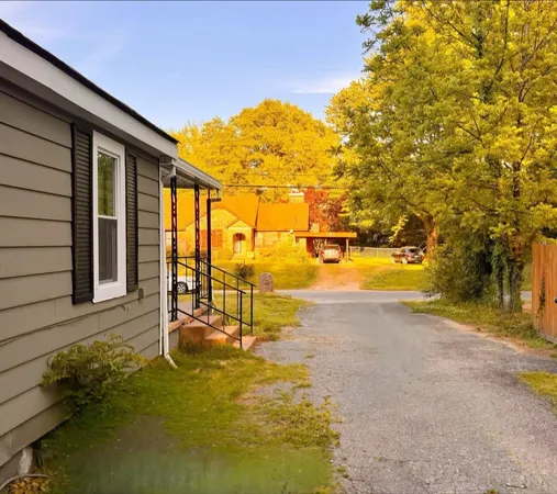 $1,295 | 2597 Henderson Street, Memphis, TN 38127
