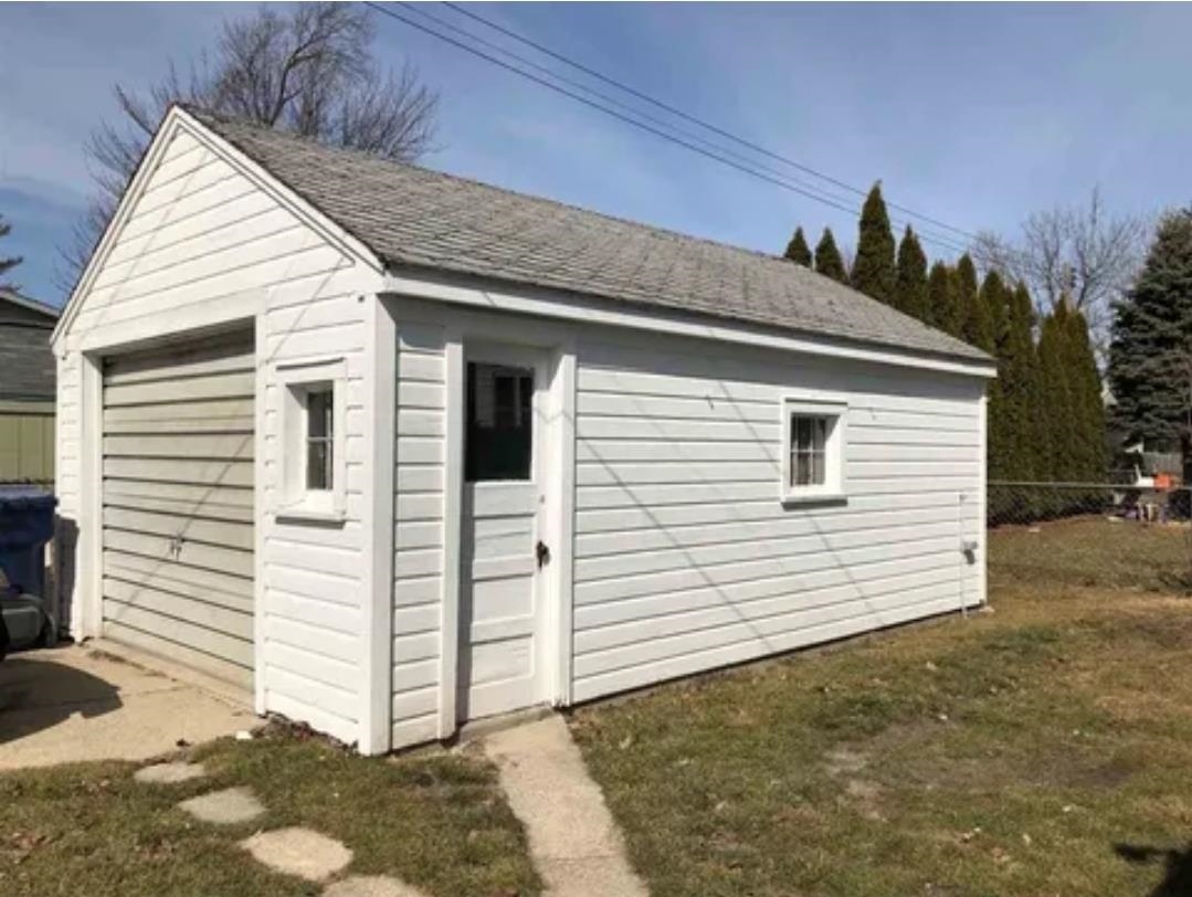 520 South Birney Street Bay City, MI 48708 - Photo 1 of 3