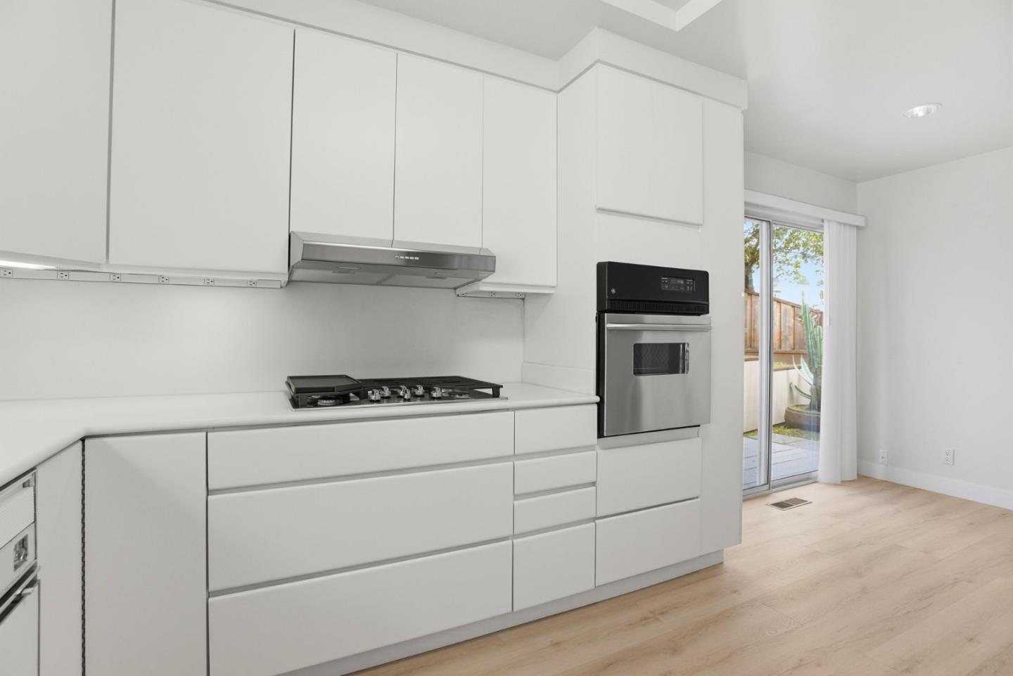 3300 El Sobrante Street San Mateo, CA 94403 - Photo 21 of 48