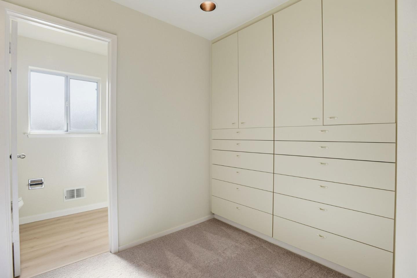 3300 El Sobrante Street San Mateo, CA 94403 - Photo 32 of 48