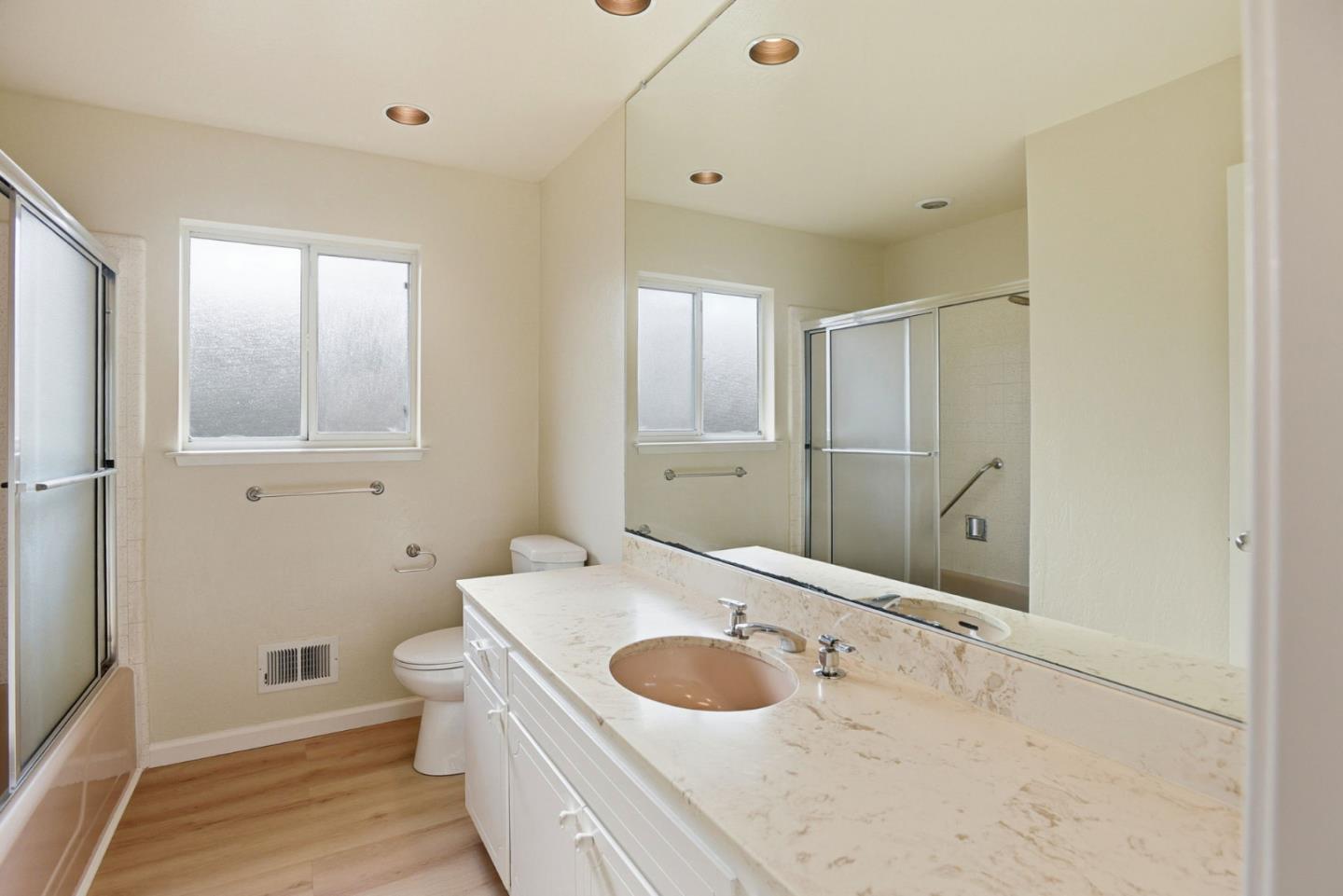 3300 El Sobrante Street San Mateo, CA 94403 - Photo 33 of 48