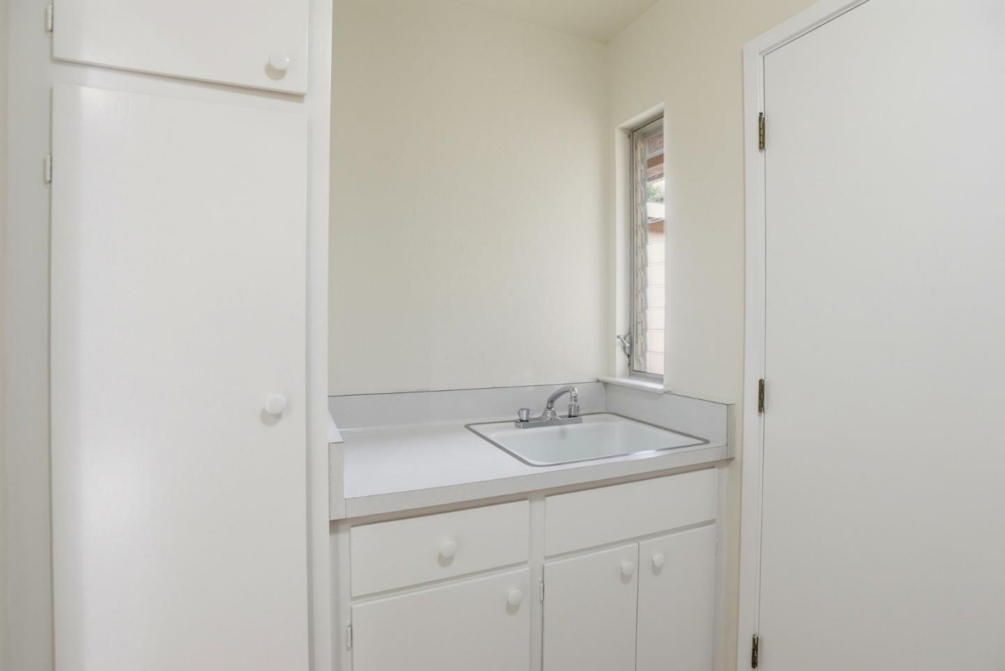 3300 El Sobrante Street San Mateo, CA 94403 - Photo 39 of 48