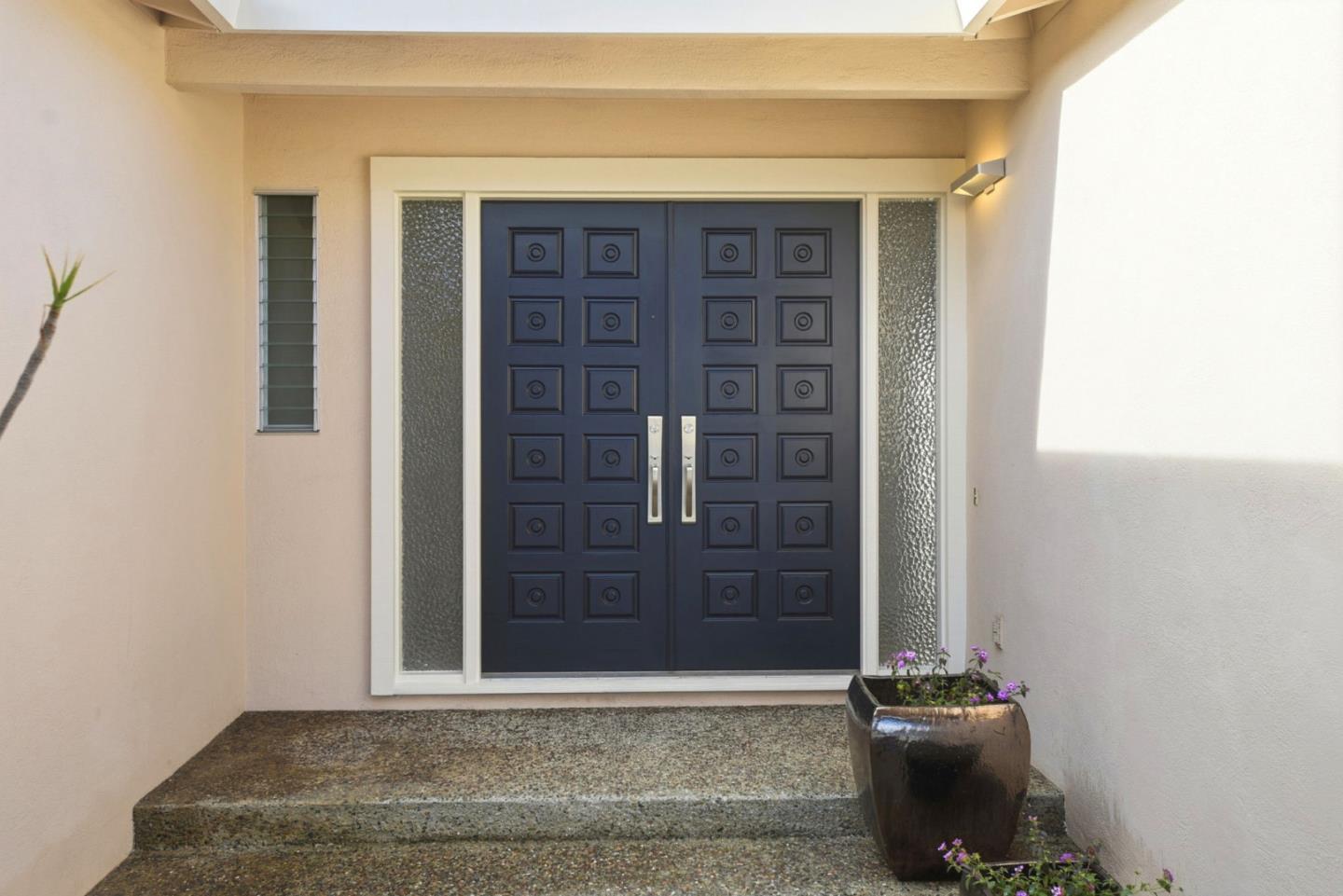 3300 El Sobrante Street San Mateo, CA 94403 - Photo 4 of 48