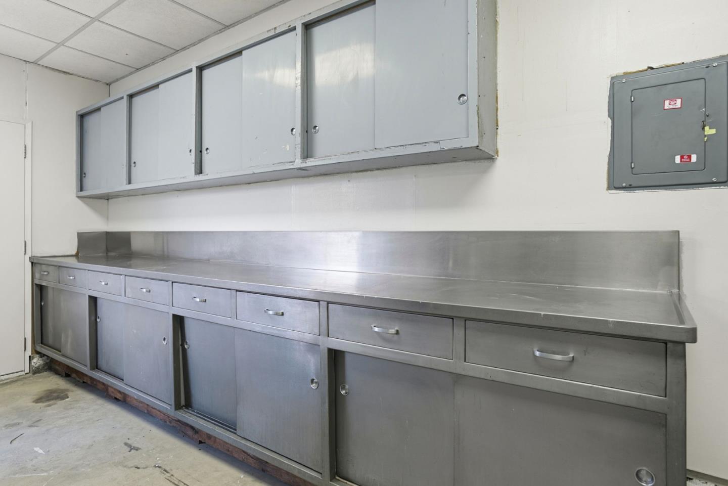 3300 El Sobrante Street San Mateo, CA 94403 - Photo 41 of 48