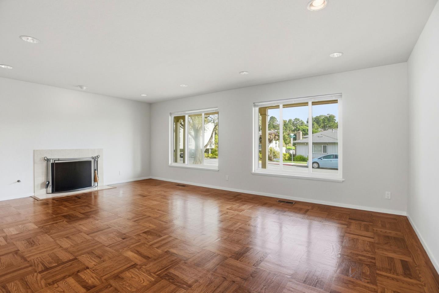 3300 El Sobrante Street San Mateo, CA 94403 - Photo 7 of 48