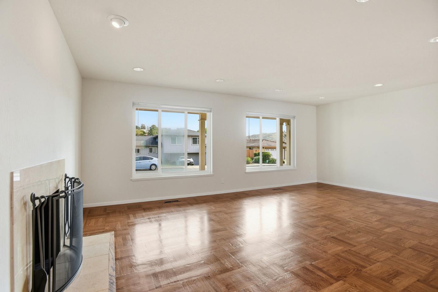 3300 El Sobrante Street San Mateo, CA 94403 - Photo 10 of 48