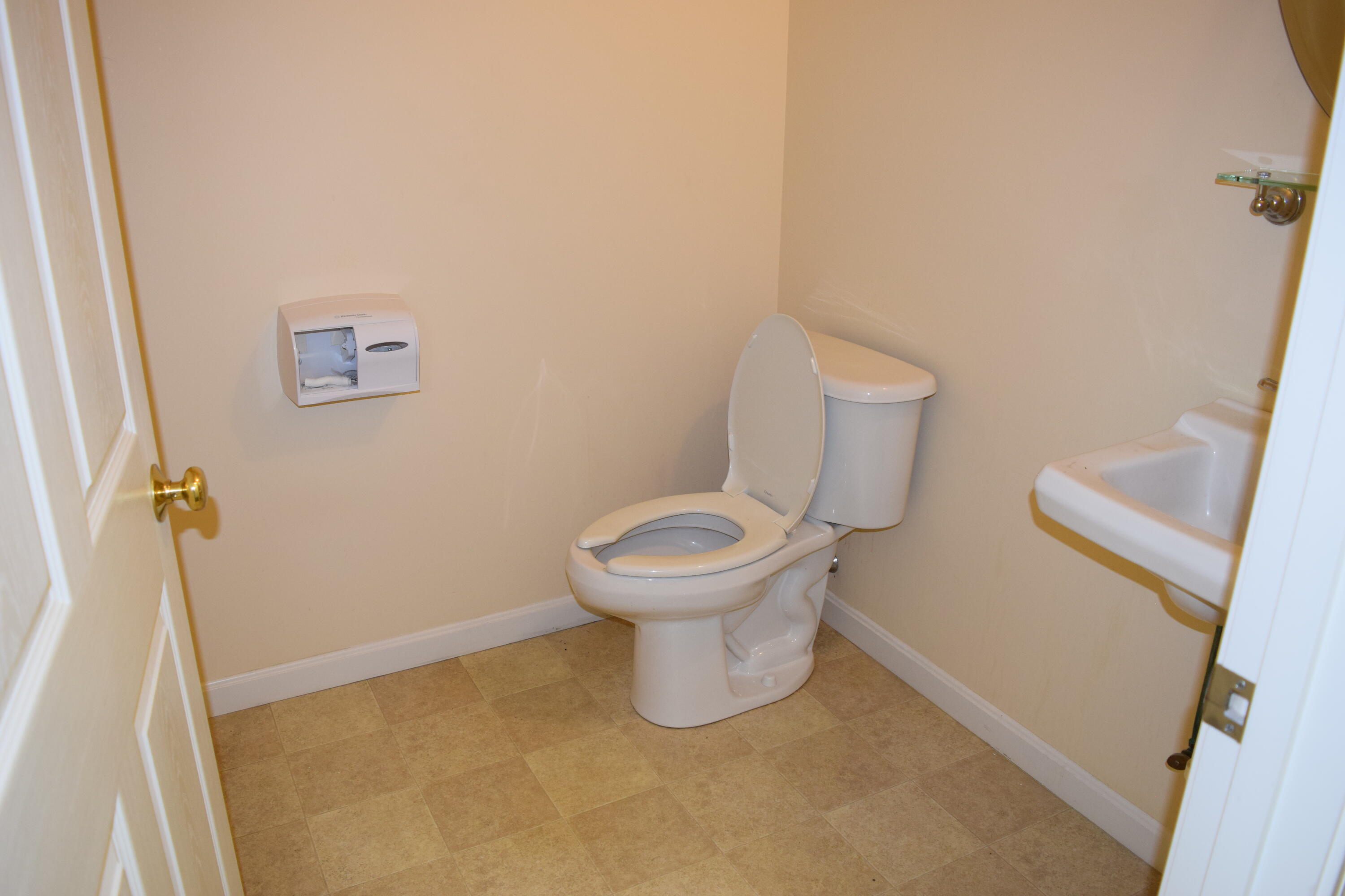 77 Beechland Road Ellsworth, ME 04605 - Photo 14 of 25 DSC_0268