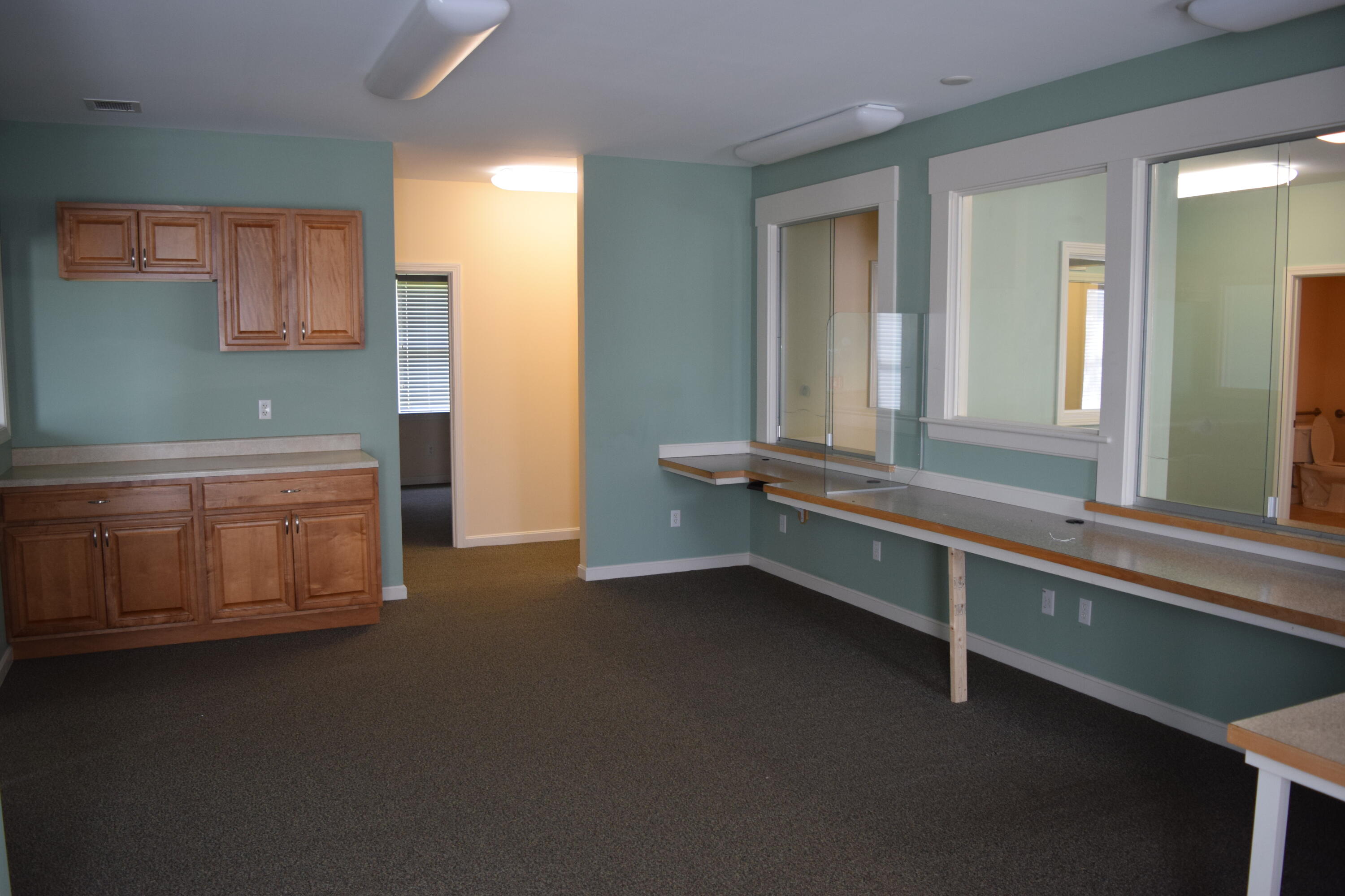 77 Beechland Road Ellsworth, ME 04605 - Photo 2 of 25 DSC_0256