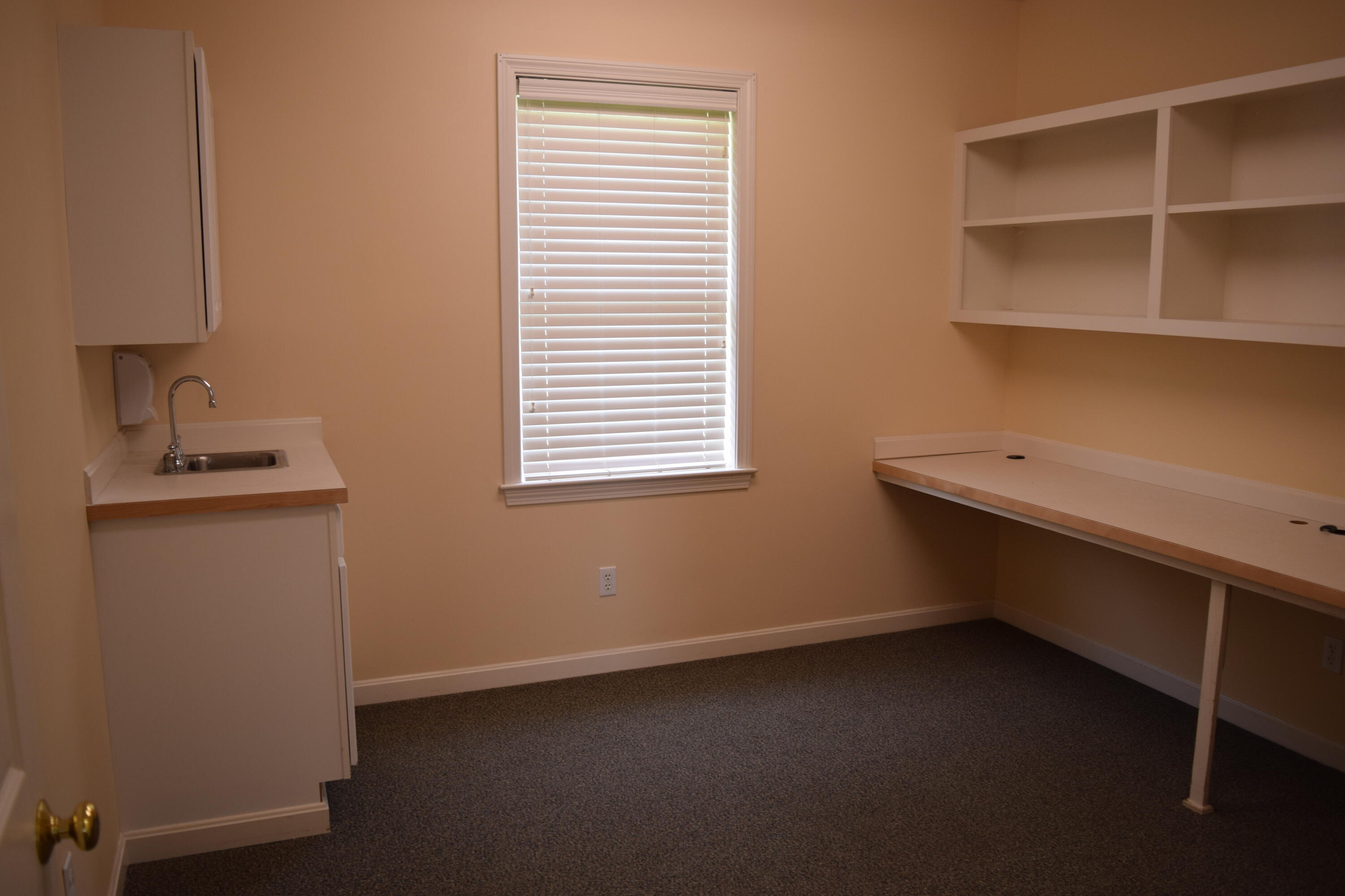 77 Beechland Road Ellsworth, ME 04605 - Photo 5 of 25 DSC_0259
