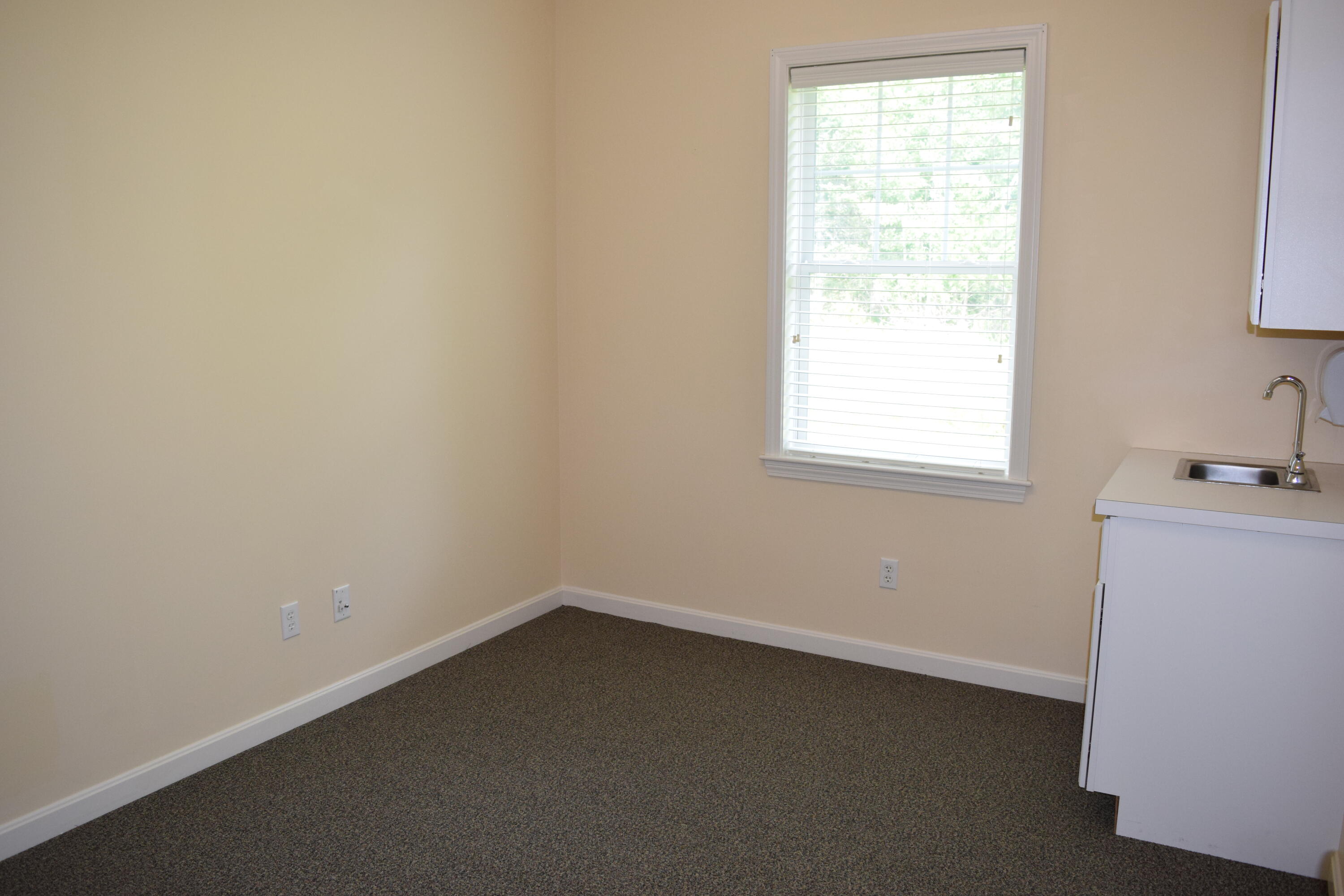 77 Beechland Road Ellsworth, ME 04605 - Photo 6 of 25 DSC_0260