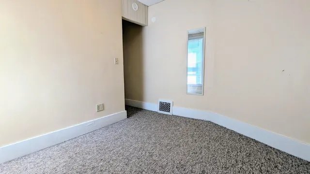 $299,900 | 509 Oak Street, Kalamazoo, MI 49007