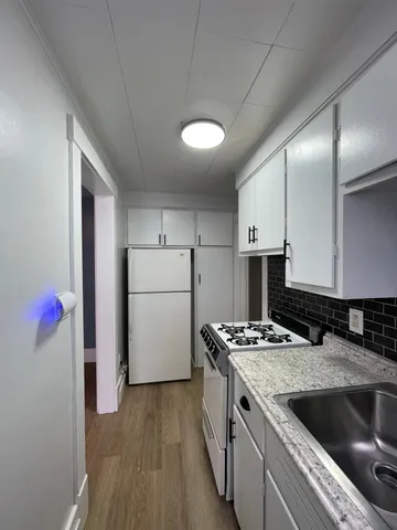 $299,900 | 509 Oak Street, Kalamazoo, MI 49007