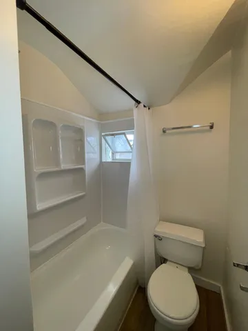 $299,900 | 509 Oak Street, Kalamazoo, MI 49007