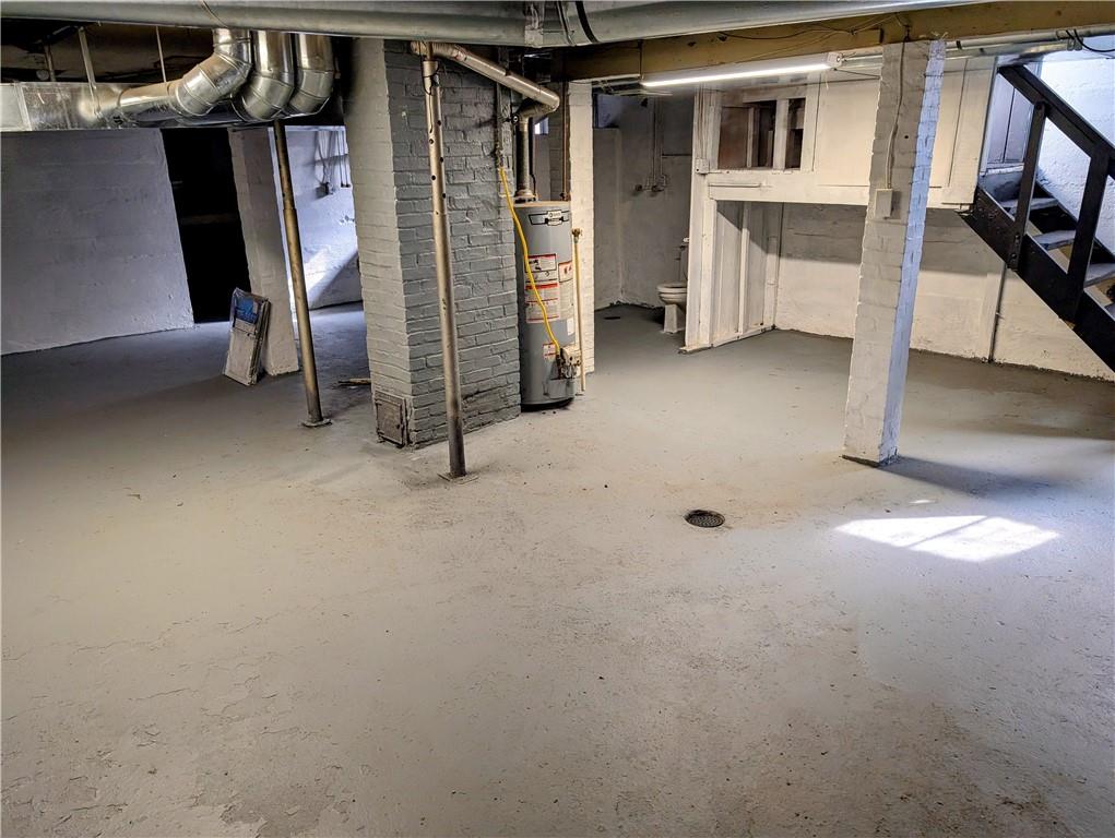 643 Indiana Avenue Glassport, PA 15045 - Photo 23 of 32 a view of closet area