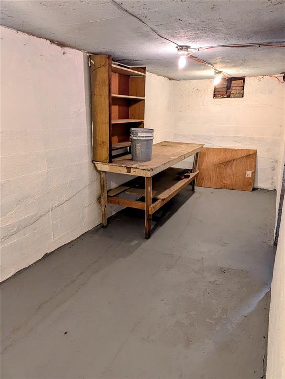 643 Indiana Avenue Glassport, PA 15045 - Photo 25 of 32