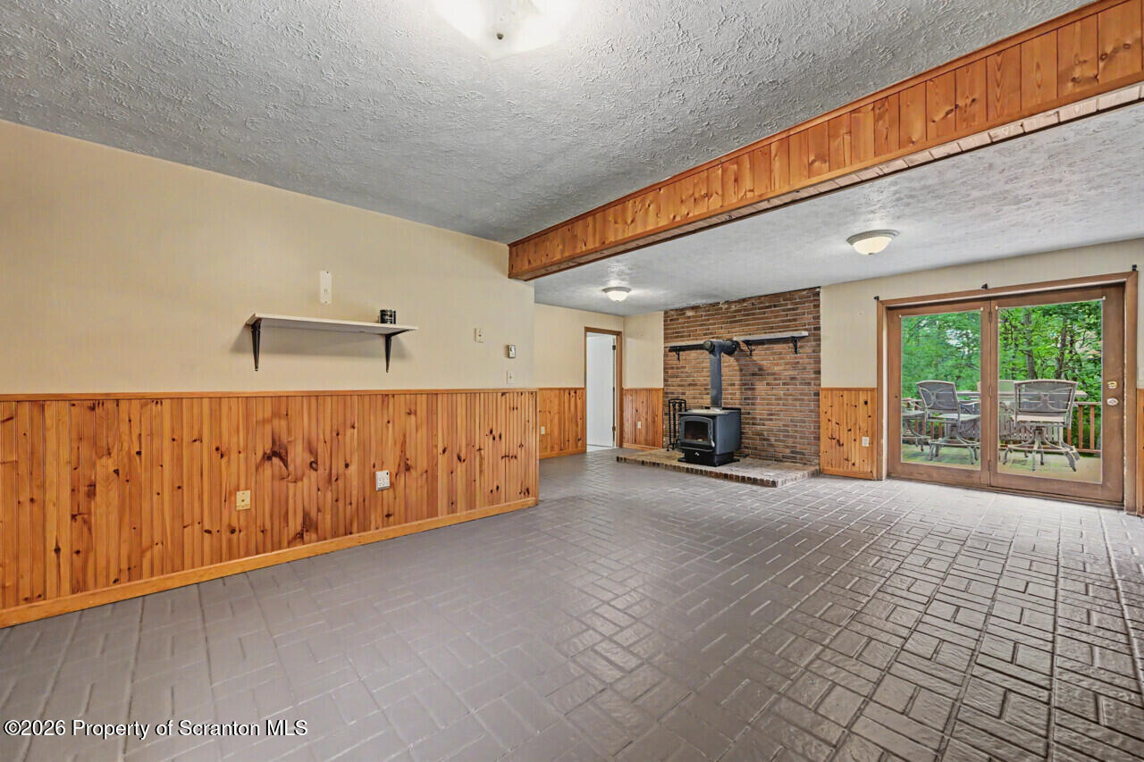 211 Buckingham Street Moscow, PA 18444 - Photo 54 of 83 211BuckinghamSt47-jpeg