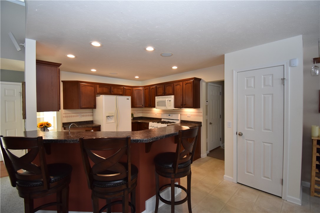 230 Woodsview Drive Webster, NY 14580 - Photo 15 of 45