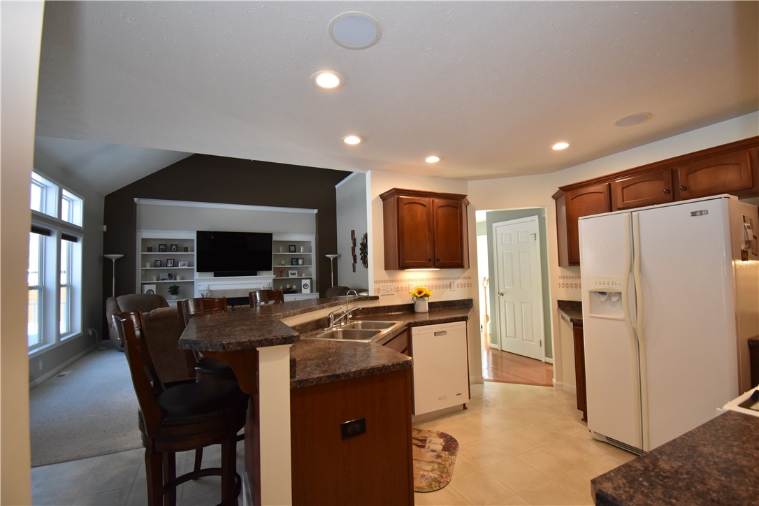 230 Woodsview Drive Webster, NY 14580 - Photo 18 of 45