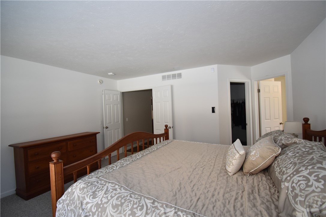 230 Woodsview Drive Webster, NY 14580 - Photo 34 of 45