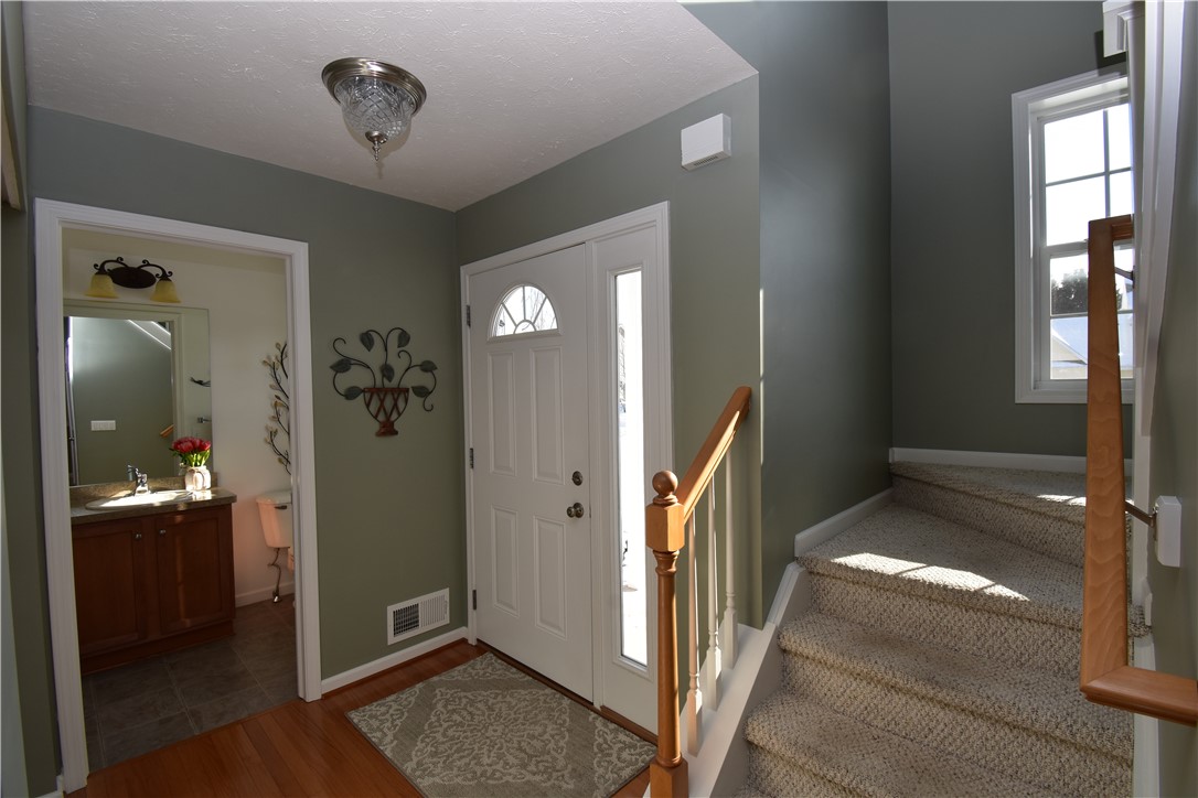 230 Woodsview Drive Webster, NY 14580 - Photo 40 of 45