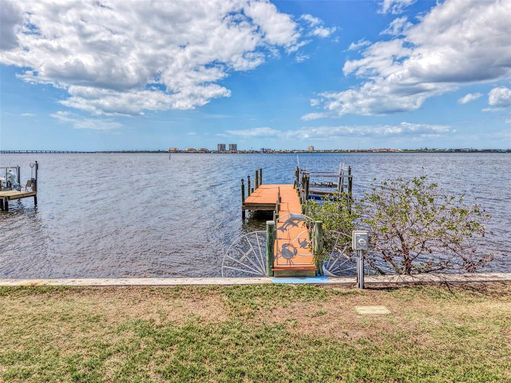 1822 Riverside Drive East Bradenton, FL 34208 - Photo 37 of 46