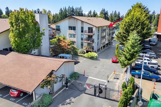 $385,000 | 13229 Linden Avenue North, Unit 509B, Seattle, WA 98133