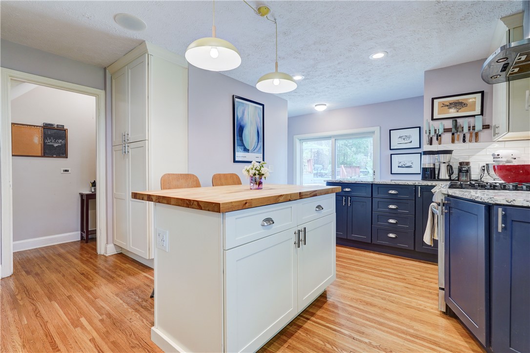 215 Roosevelt Road Rochester, NY 14618 - Photo 9 of 31