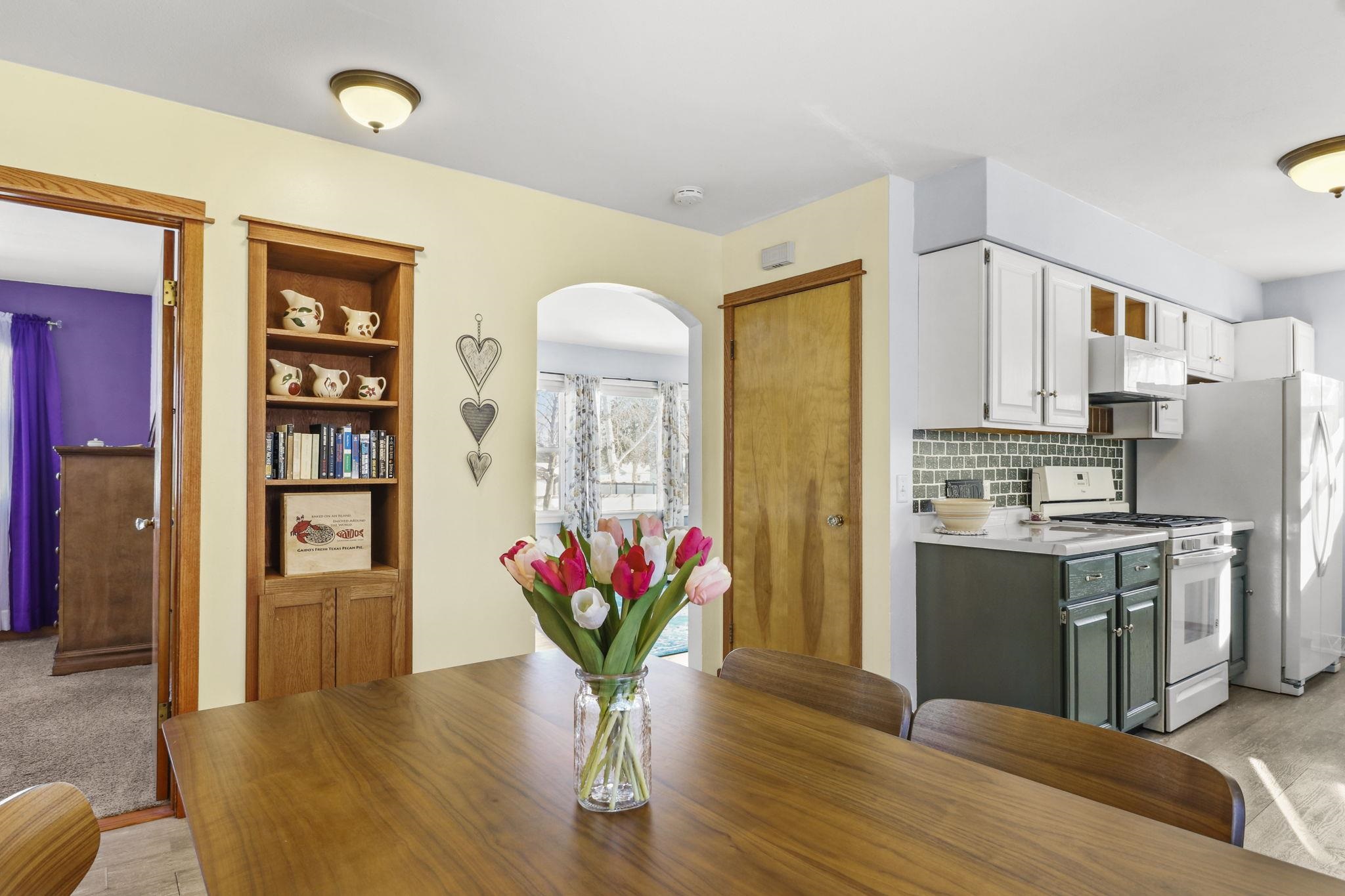 321 West Mulberry Street Baraboo, WI 53913 - Photo 13 of 27