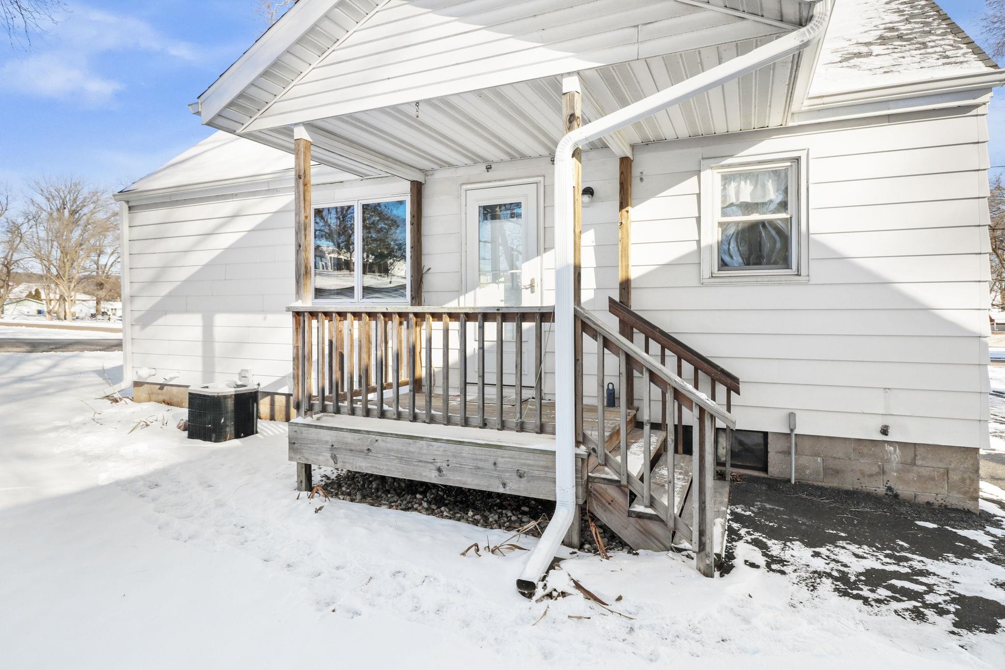 321 West Mulberry Street Baraboo, WI 53913 - Photo 25 of 27