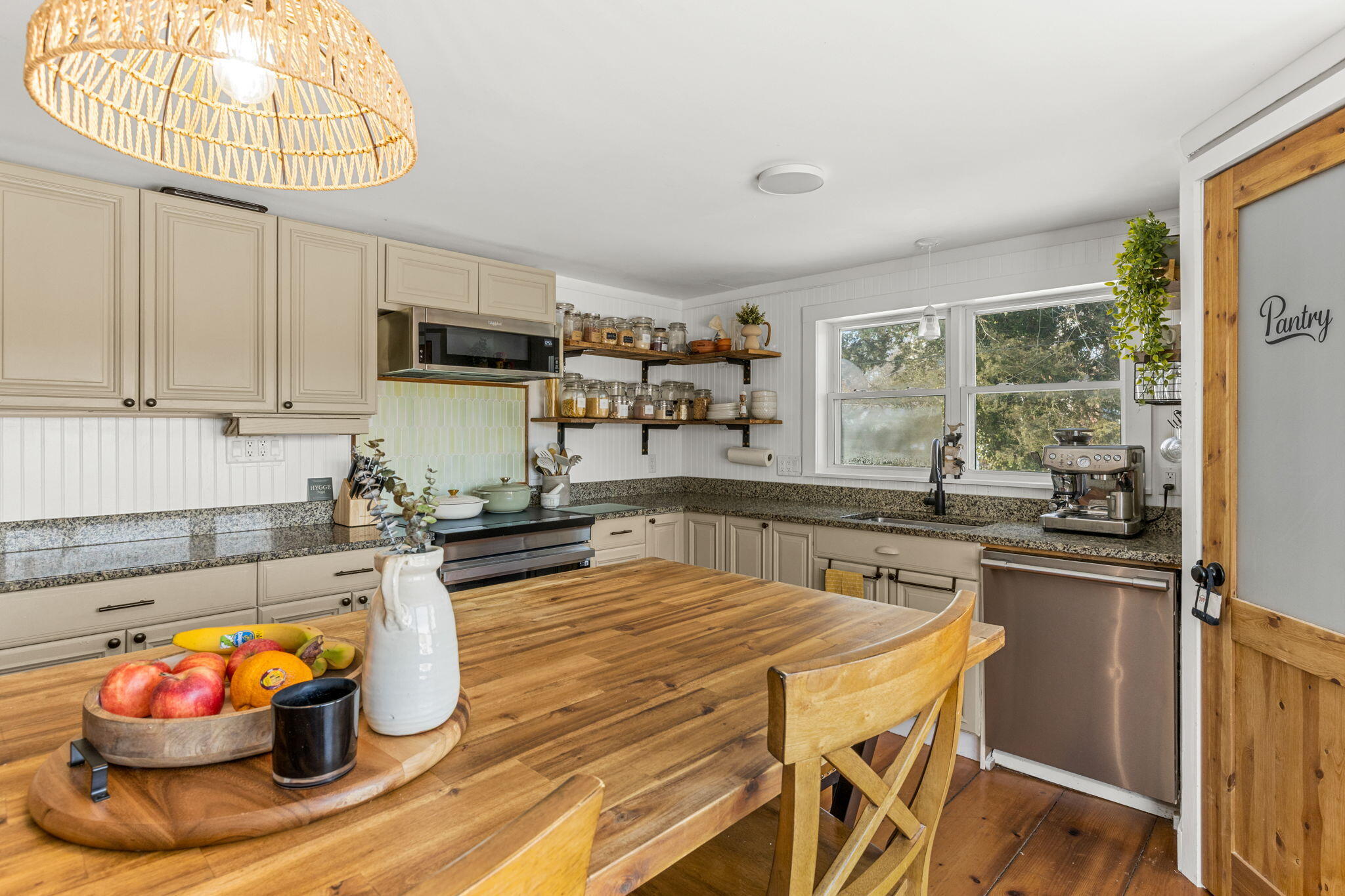 138 Chase Street Hyannis, MA 02601 - Photo 12 of 67 11-web-or-mls-138-chase-st